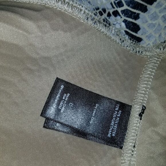 Kendall & Kylie the Cycle Short NWT 2XL - Picture 12 of 12